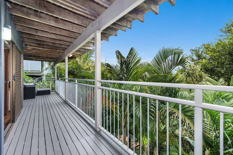 63 Crest Drive, Currumbin Qld 4223