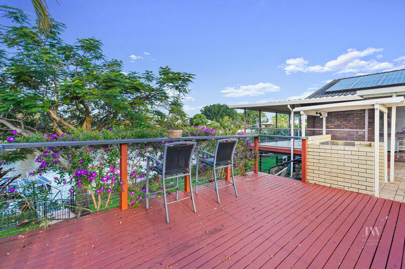 11 Craig Avenue, Carrara Qld 4211