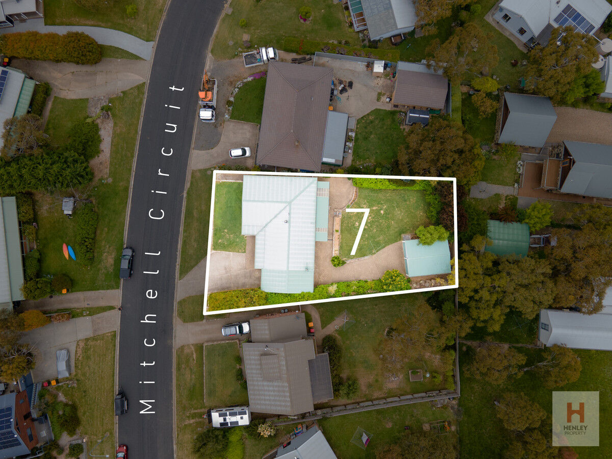 Family Home on a Quiet Street Henley Property Sales