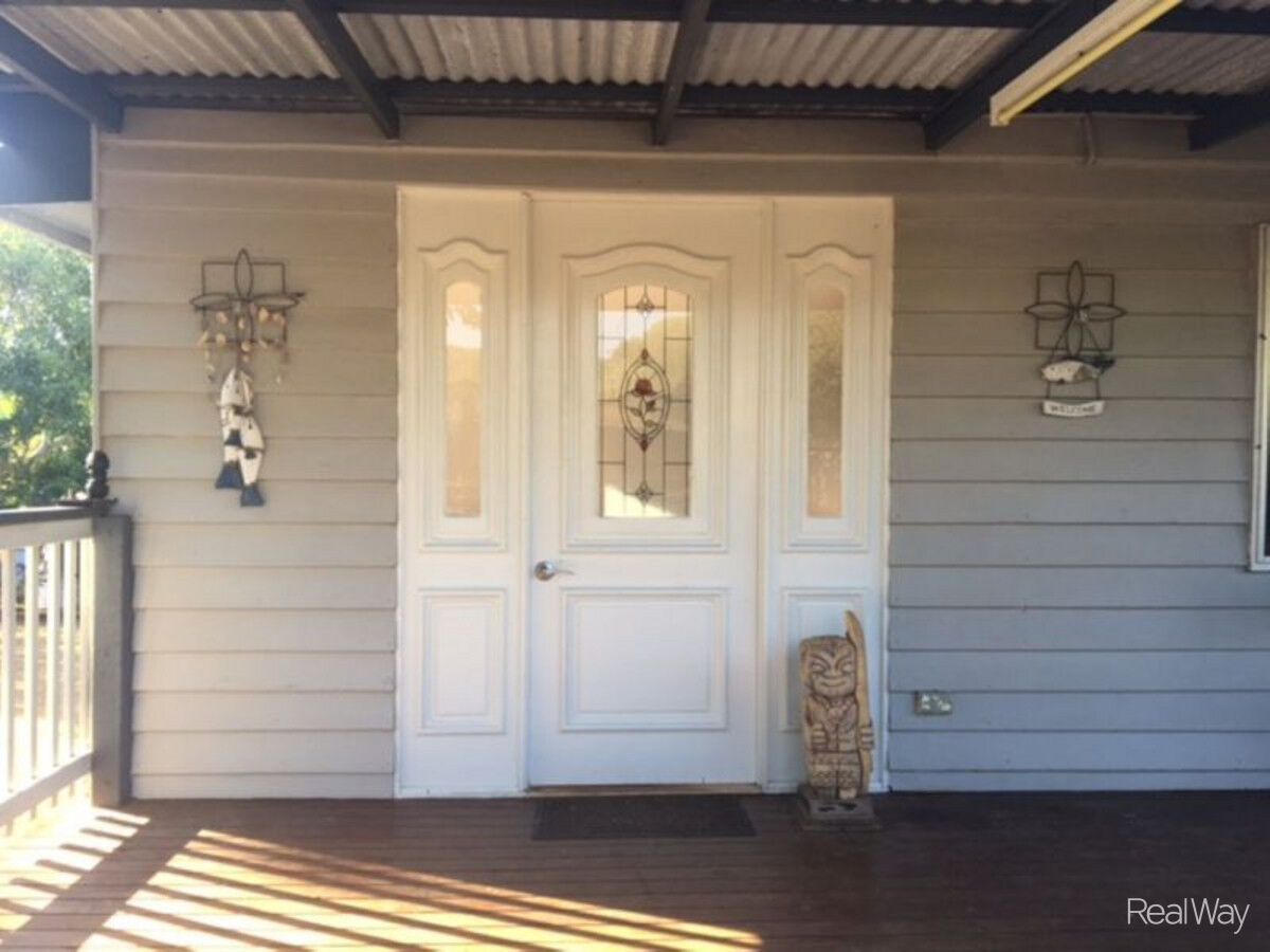  THIS RURAL PROPERTY HAS OCEAN AND RURAL VIEWS 2 HECTARES