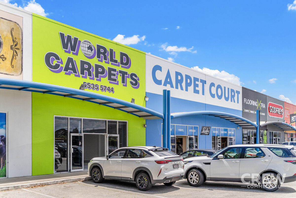 Burleigh Heads Showroom with Large Signage Opportunity Crew Commercial