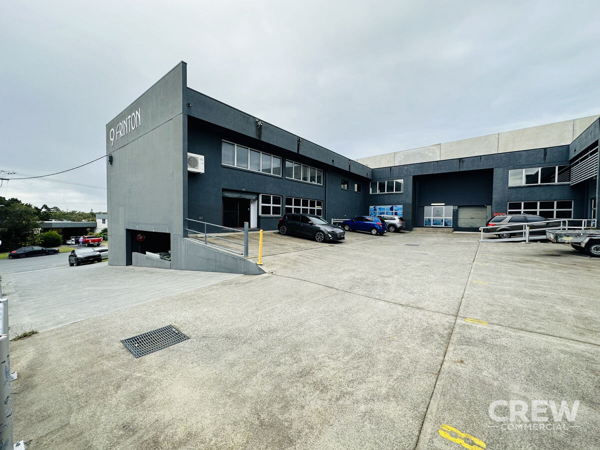 Multitenanted Commercial Building Central Southport Location Crew